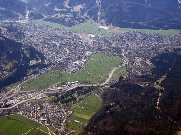 Garmisch-Partenkirchen-600x450.jpg