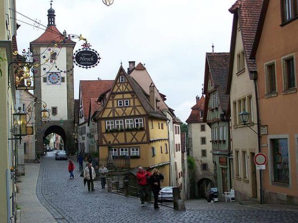 Rothenburg-ob-der-Tauber-600x450.jpg